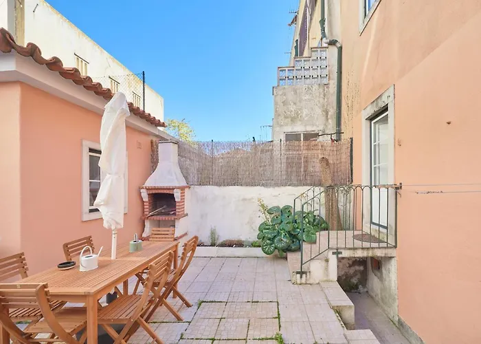Amazing Terrace And Riverview In Historical Lisbon