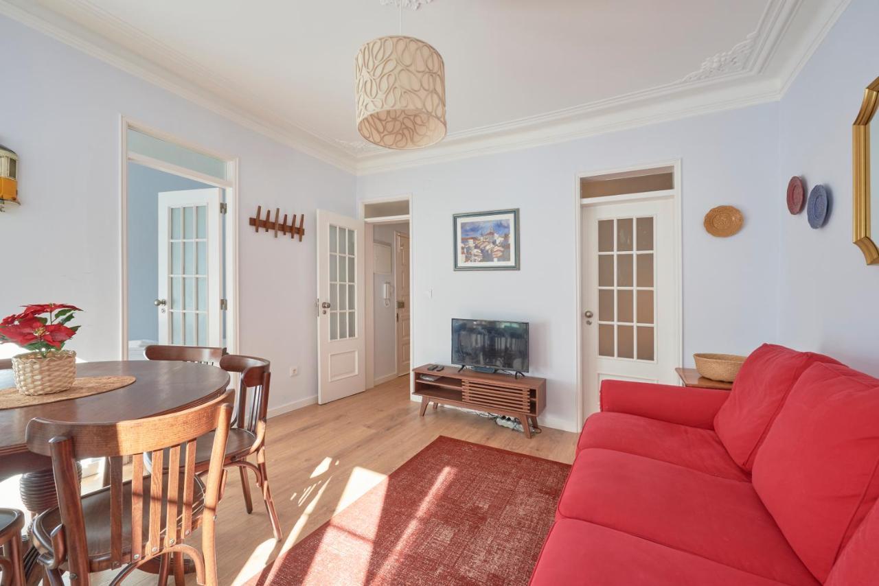 Apartment Amazing Terrace And Riverview In Historical Lisbon